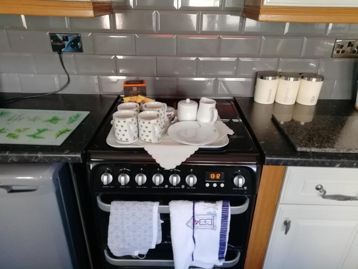 Cosy Spacious 2-Bed Cottage In Watchet Somerset Eksteriør bilde